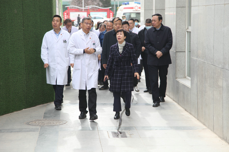 市人大调研组莅临天水市中西医结合医院开展 中医药事业发展专题调研活动